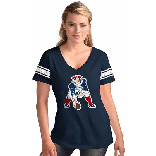 Camiseta de mujer con cuello en V y diseño desgastado de los New York Yankees Ballpark