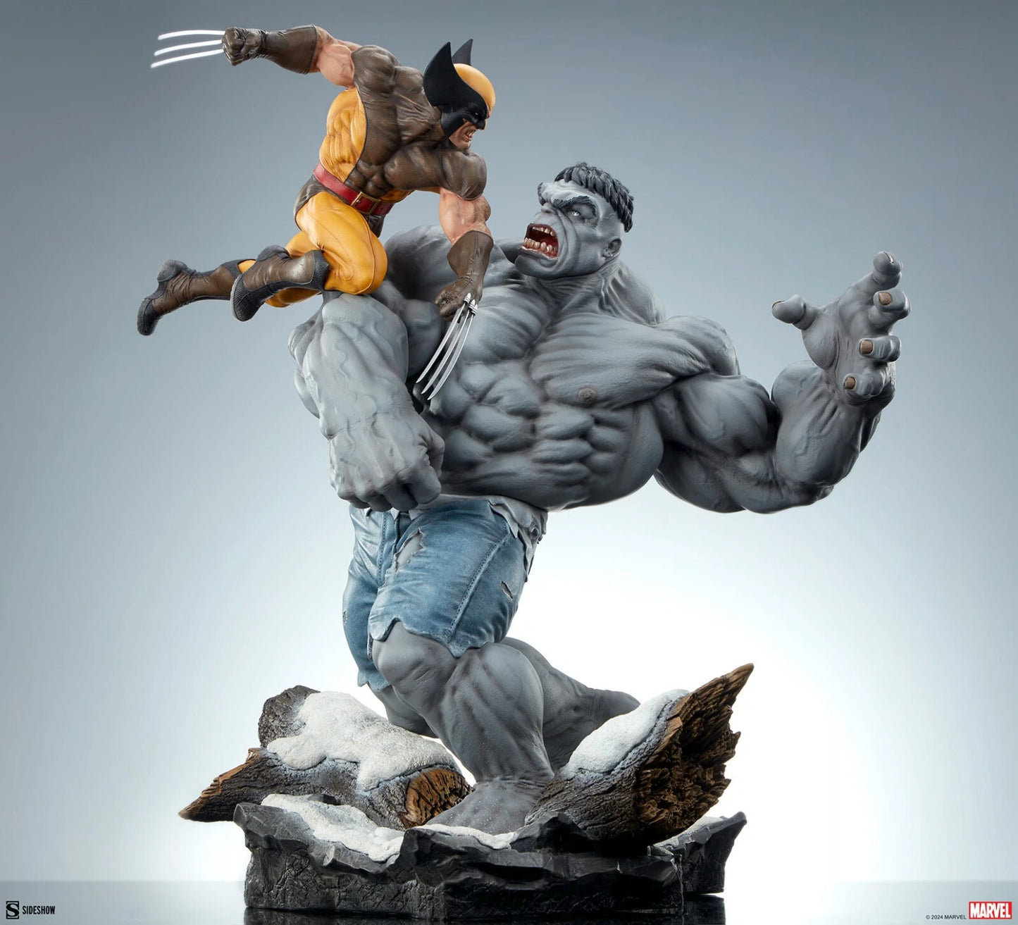 Sideshow Collectibles Marvel Grey Hulk vs. Wolverine Maquette Statue