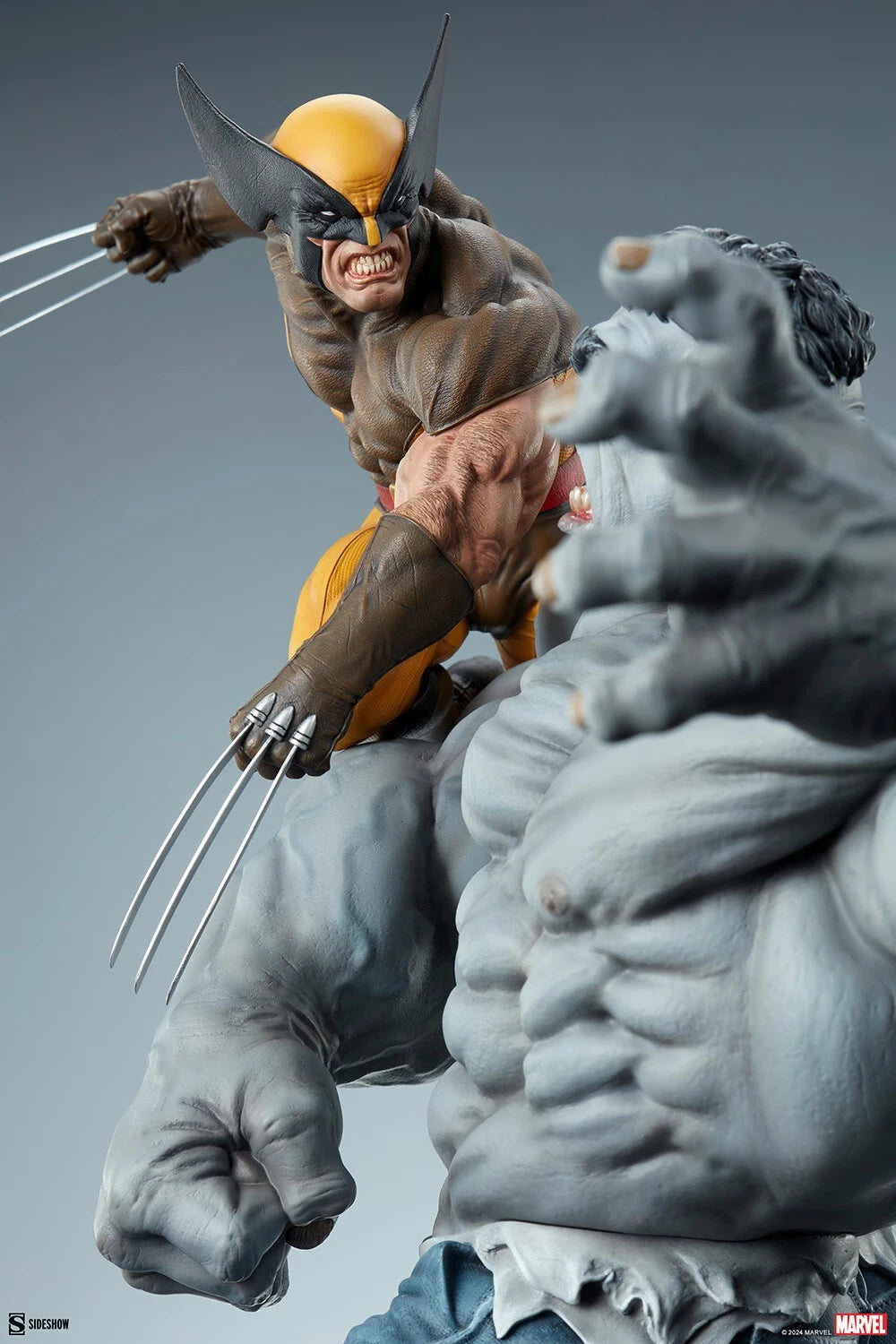 Sideshow Collectibles Marvel Grey Hulk vs. Wolverine Maquette Statue