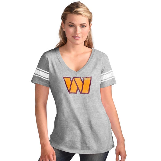 Camiseta de mujer con cuello en V y diseño desgastado de los New York Yankees Ballpark