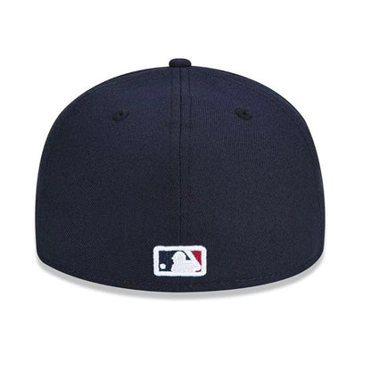Gorra ajustada 59FIFTY auténtica para uso en el campo de los Minnesota Twins de New Era
